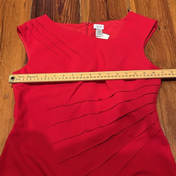 Stunning Elegant Vintage Caché Red Fitted Asymmetrical Neckline Dress NWT - Picture 12 of 15